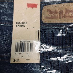 Levi’s skinny jeans